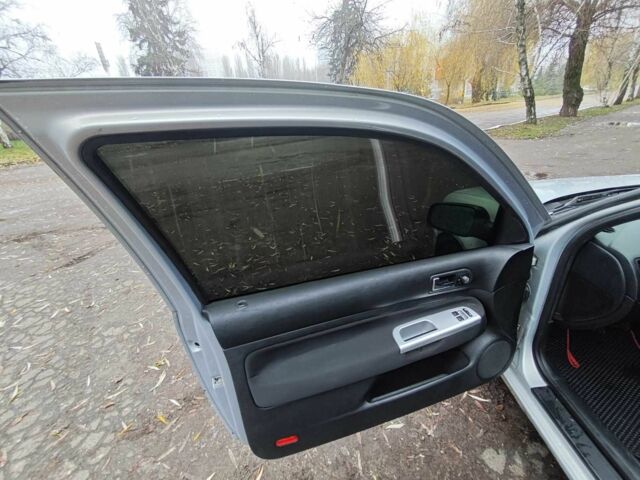 Серый Фольксваген Гольф, объемом двигателя 1.8 л и пробегом 214 тыс. км за 3999 $, фото 10 на Automoto.ua