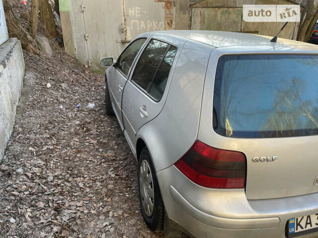 Серый Фольксваген Гольф, объемом двигателя 1.8 л и пробегом 254 тыс. км за 3800 $, фото 5 на Automoto.ua