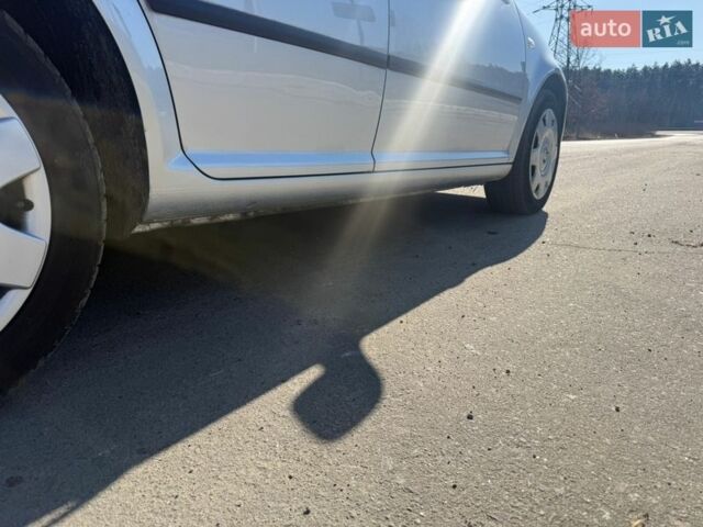Сірий Фольксваген Гольф, об'ємом двигуна 1.4 л та пробігом 69 тис. км за 4800 $, фото 16 на Automoto.ua