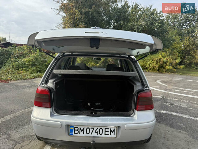 Серый Фольксваген Гольф, объемом двигателя 1.6 л и пробегом 251 тыс. км за 3900 $, фото 4 на Automoto.ua