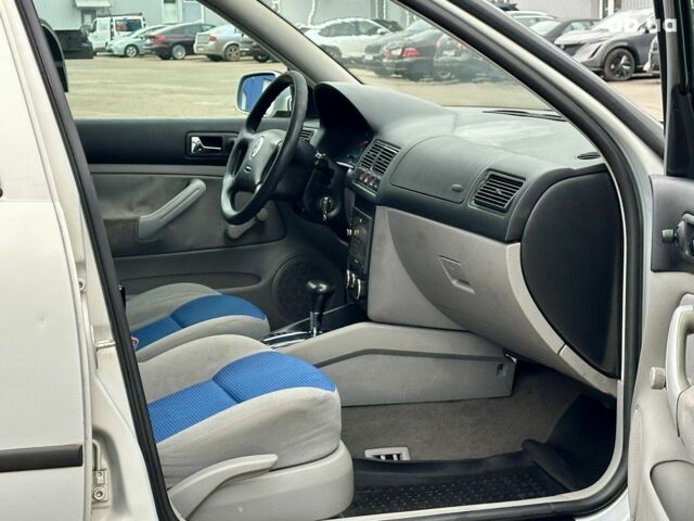 Серый Фольксваген Гольф, объемом двигателя 0 л и пробегом 258 тыс. км за 3300 $, фото 18 на Automoto.ua