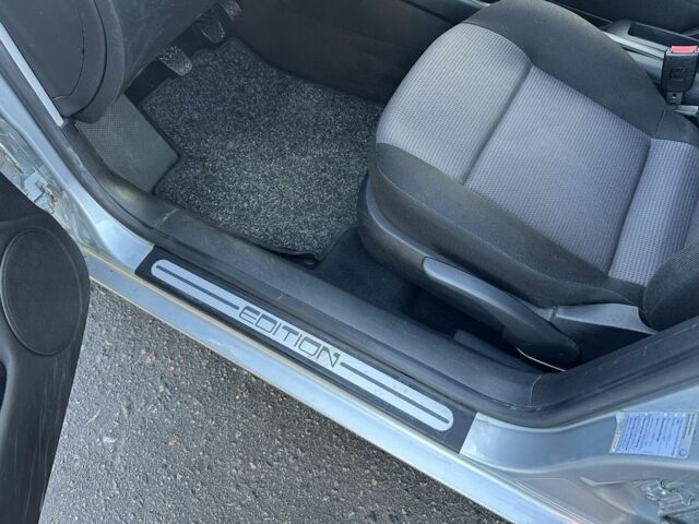 Серый Фольксваген Гольф, объемом двигателя 1.6 л и пробегом 154 тыс. км за 4699 $, фото 9 на Automoto.ua