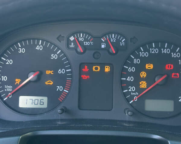 Сірий Фольксваген Гольф, об'ємом двигуна 1.6 л та пробігом 145 тис. км за 4000 $, фото 14 на Automoto.ua