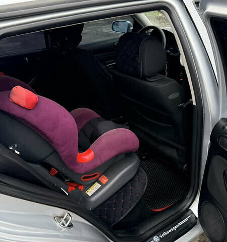 Серый Фольксваген Гольф, объемом двигателя 1.6 л и пробегом 318 тыс. км за 4900 $, фото 17 на Automoto.ua