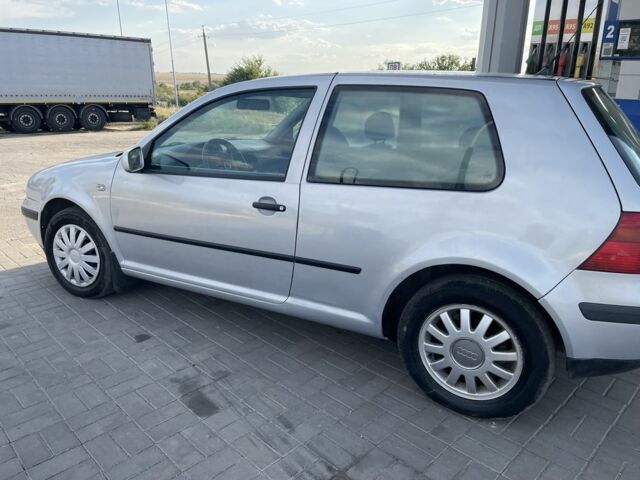 Серый Фольксваген Гольф, объемом двигателя 1.4 л и пробегом 220 тыс. км за 2999 $, фото 5 на Automoto.ua