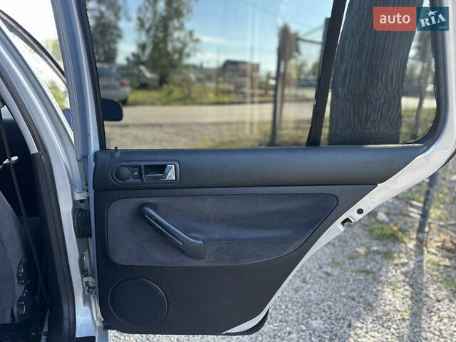 Сірий Фольксваген Гольф, об'ємом двигуна 1.98 л та пробігом 156 тис. км за 5000 $, фото 44 на Automoto.ua