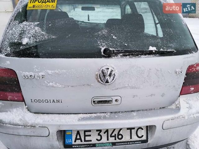 Серый Фольксваген Гольф, объемом двигателя 1.6 л и пробегом 210 тыс. км за 4300 $, фото 5 на Automoto.ua