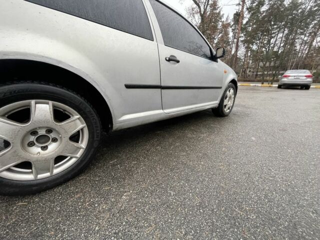 Серый Фольксваген Гольф, объемом двигателя 1.9 л и пробегом 300 тыс. км за 1700 $, фото 10 на Automoto.ua