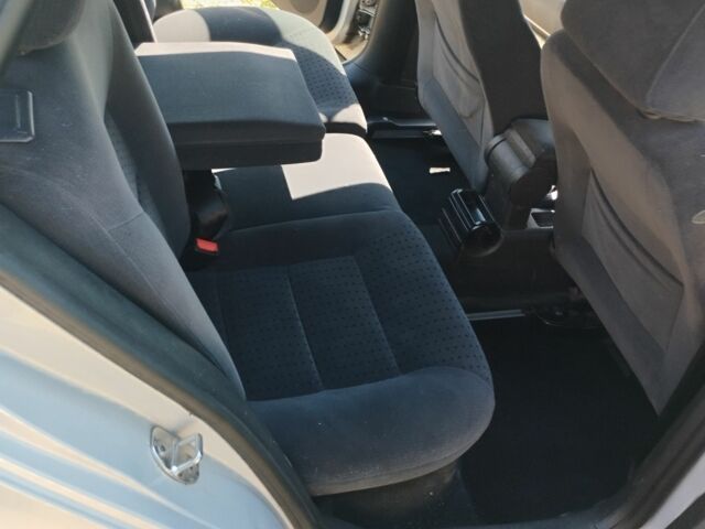 Серый Фольксваген Гольф, объемом двигателя 1.6 л и пробегом 227 тыс. км за 4500 $, фото 20 на Automoto.ua