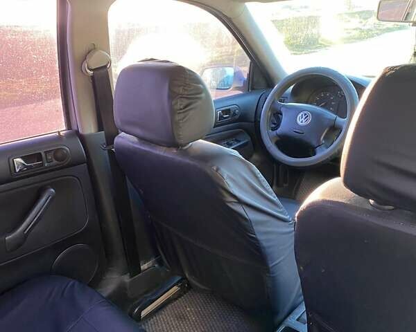 Серый Фольксваген Гольф, объемом двигателя 1.6 л и пробегом 275 тыс. км за 4000 $, фото 6 на Automoto.ua