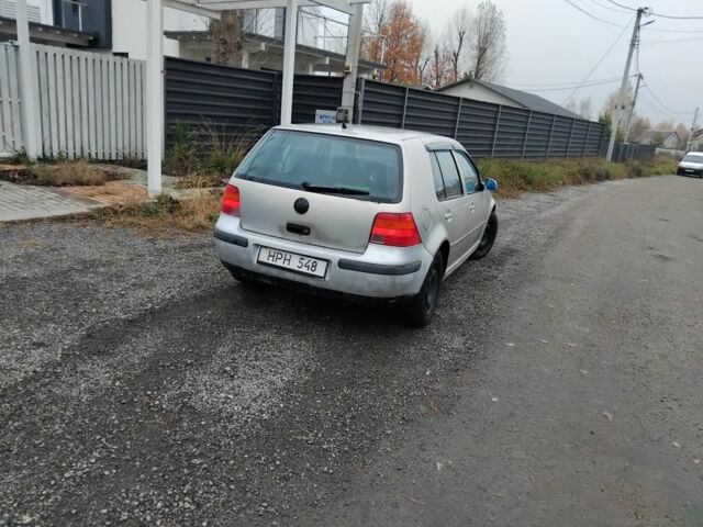 Серый Фольксваген Гольф, объемом двигателя 1.8 л и пробегом 313 тыс. км за 1550 $, фото 3 на Automoto.ua