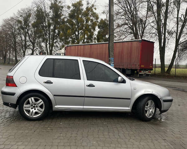 Серый Фольксваген Гольф, объемом двигателя 1.6 л и пробегом 240 тыс. км за 2599 $, фото 11 на Automoto.ua