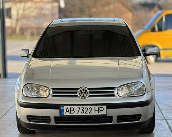 Серый Фольксваген Гольф, объемом двигателя 1.6 л и пробегом 136 тыс. км за 4850 $, фото 2 на Automoto.ua