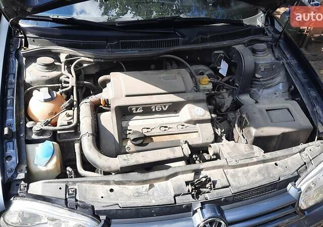 Сірий Фольксваген Гольф, об'ємом двигуна 1.39 л та пробігом 220 тис. км за 4400 $, фото 13 на Automoto.ua