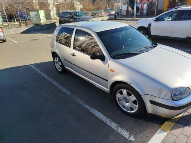 Серый Фольксваген Гольф, объемом двигателя 0 л и пробегом 310 тыс. км за 2200 $, фото 2 на Automoto.ua