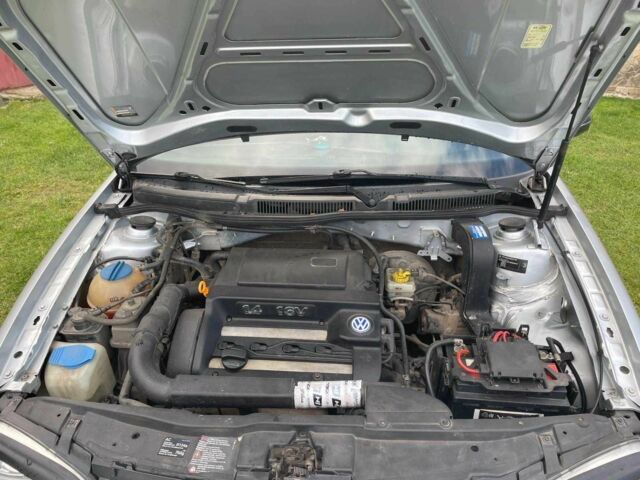 Серый Фольксваген Гольф, объемом двигателя 1.4 л и пробегом 303 тыс. км за 3500 $, фото 4 на Automoto.ua