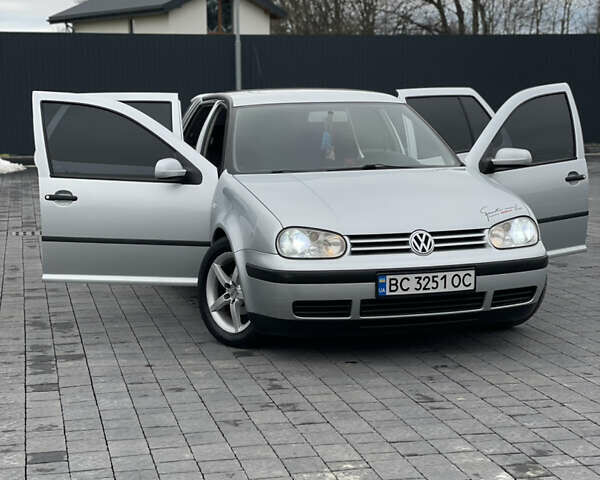 Сірий Фольксваген Гольф, об'ємом двигуна 1.6 л та пробігом 278 тис. км за 4100 $, фото 3 на Automoto.ua