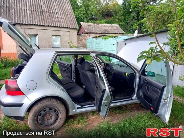 Сірий Фольксваген Гольф, об'ємом двигуна 1.6 л та пробігом 241 тис. км за 4400 $, фото 5 на Automoto.ua