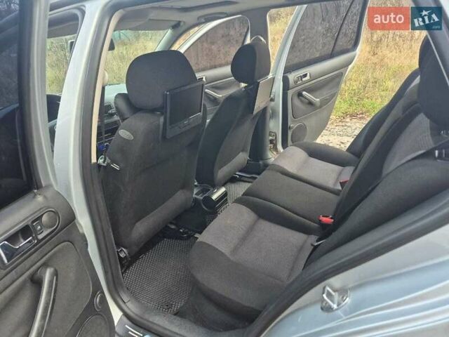 Серый Фольксваген Гольф, объемом двигателя 1.6 л и пробегом 333 тыс. км за 4700 $, фото 14 на Automoto.ua