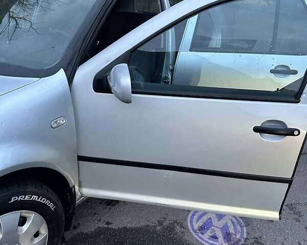 Серый Фольксваген Гольф, объемом двигателя 1.9 л и пробегом 414 тыс. км за 4200 $, фото 12 на Automoto.ua