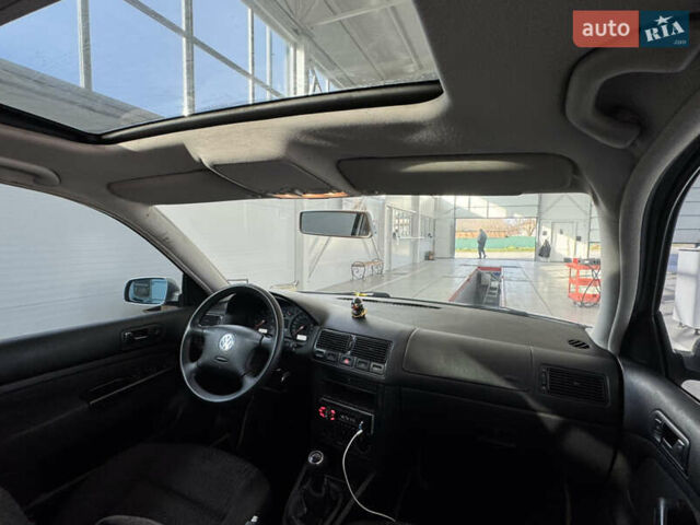 Серый Фольксваген Гольф, объемом двигателя 1.6 л и пробегом 136 тыс. км за 4850 $, фото 27 на Automoto.ua