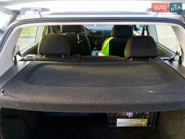 Серый Фольксваген Гольф, объемом двигателя 1.4 л и пробегом 234 тыс. км за 3850 $, фото 20 на Automoto.ua