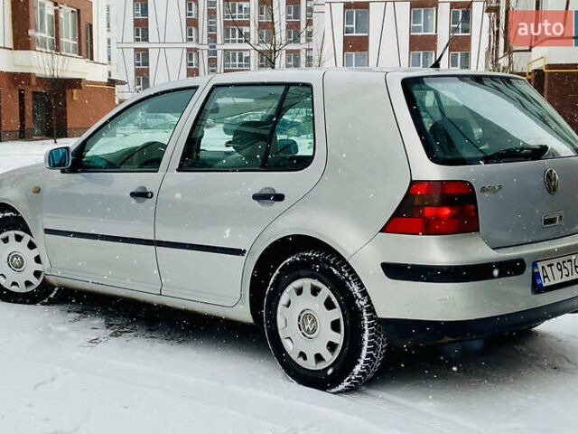 Серый Фольксваген Гольф, объемом двигателя 1.39 л и пробегом 211 тыс. км за 2750 $, фото 9 на Automoto.ua