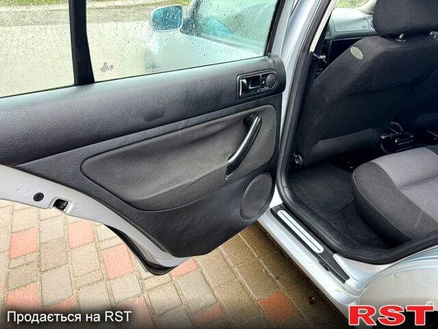 Сірий Фольксваген Гольф, об'ємом двигуна 1.4 л та пробігом 235 тис. км за 3900 $, фото 8 на Automoto.ua