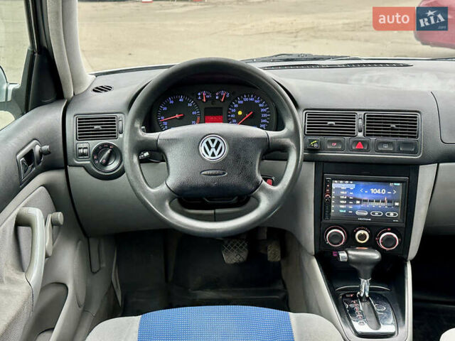 Сірий Фольксваген Гольф, об'ємом двигуна 1.98 л та пробігом 258 тис. км за 3300 $, фото 11 на Automoto.ua