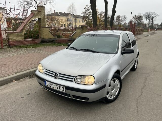 Серый Фольксваген Гольф, объемом двигателя 1.9 л и пробегом 306 тыс. км за 1750 $, фото 1 на Automoto.ua