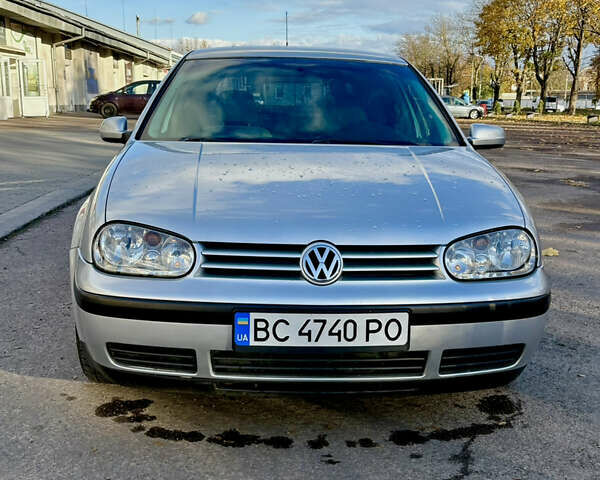 Сірий Фольксваген Гольф, об'ємом двигуна 1.6 л та пробігом 145 тис. км за 4000 $, фото 1 на Automoto.ua