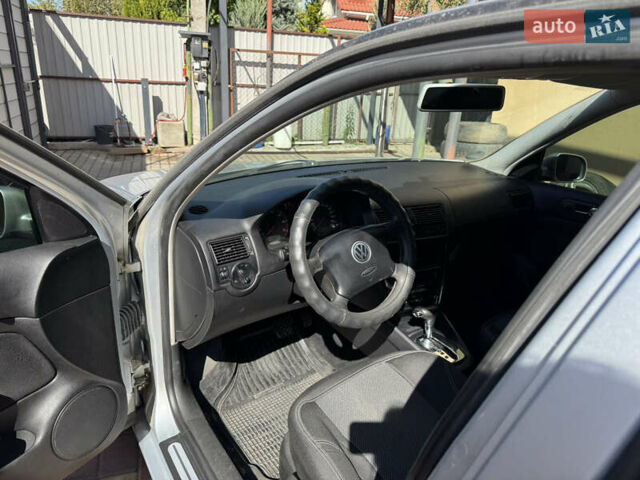 Серый Фольксваген Гольф, объемом двигателя 1.6 л и пробегом 233 тыс. км за 5200 $, фото 5 на Automoto.ua