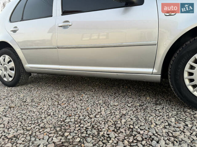 Серый Фольксваген Гольф, объемом двигателя 1.9 л и пробегом 317 тыс. км за 4200 $, фото 15 на Automoto.ua