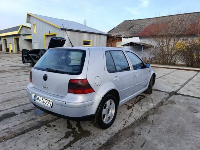 Серый Фольксваген Гольф, объемом двигателя 1.9 л и пробегом 333 тыс. км за 1650 $, фото 3 на Automoto.ua