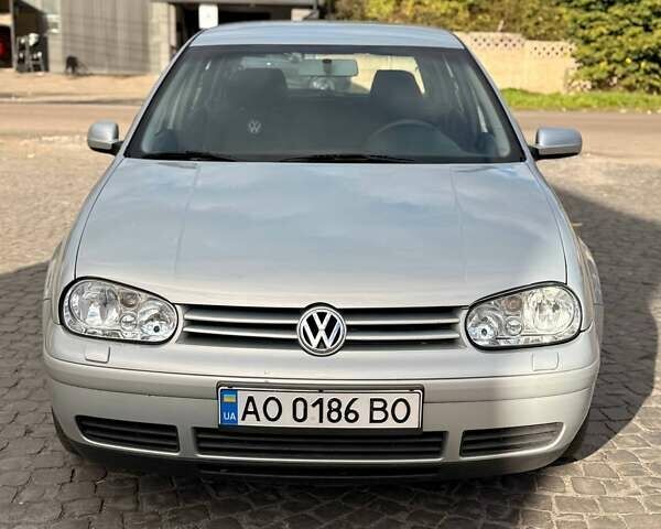 Серый Фольксваген Гольф, объемом двигателя 1.6 л и пробегом 311 тыс. км за 4300 $, фото 2 на Automoto.ua