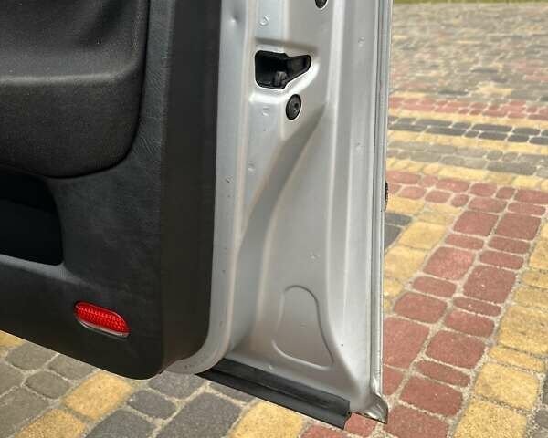 Сірий Фольксваген Гольф, об'ємом двигуна 0 л та пробігом 300 тис. км за 1900 $, фото 26 на Automoto.ua