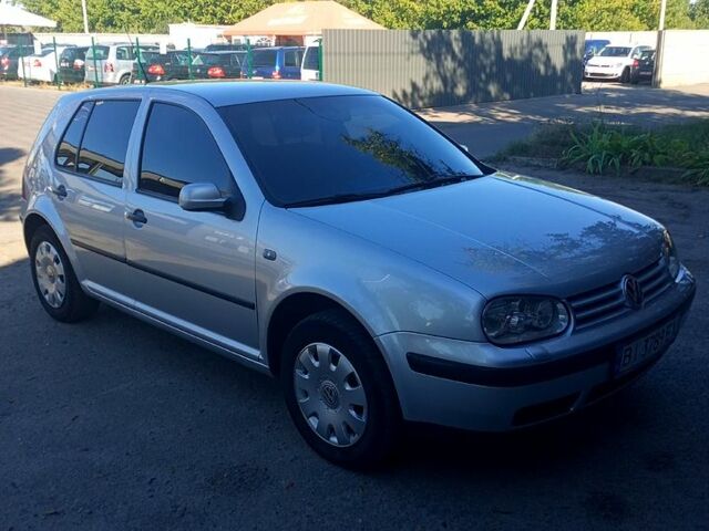 Серый Фольксваген Гольф, объемом двигателя 1.6 л и пробегом 230 тыс. км за 4499 $, фото 1 на Automoto.ua