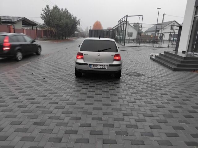 Серый Фольксваген Гольф, объемом двигателя 1.9 л и пробегом 320 тыс. км за 1750 $, фото 5 на Automoto.ua