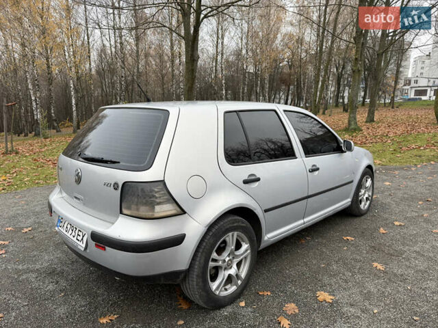 Серый Фольксваген Гольф, объемом двигателя 1.6 л и пробегом 200 тыс. км за 3300 $, фото 4 на Automoto.ua