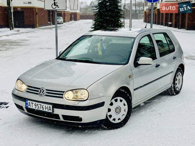 Серый Фольксваген Гольф, объемом двигателя 1.39 л и пробегом 211 тыс. км за 2750 $, фото 2 на Automoto.ua