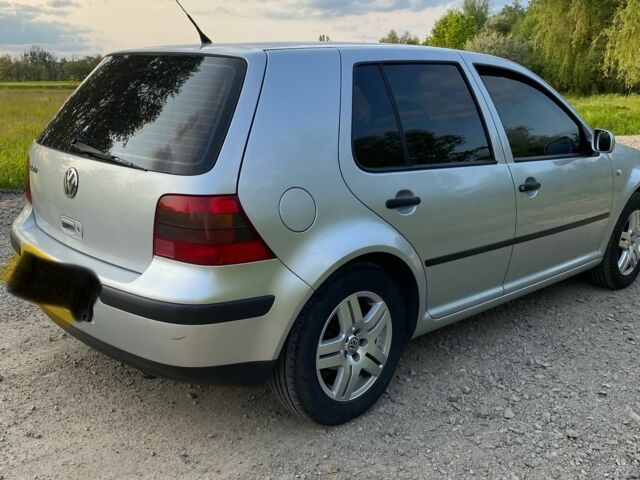 Серый Фольксваген Гольф, объемом двигателя 1.4 л и пробегом 242 тыс. км за 4500 $, фото 3 на Automoto.ua