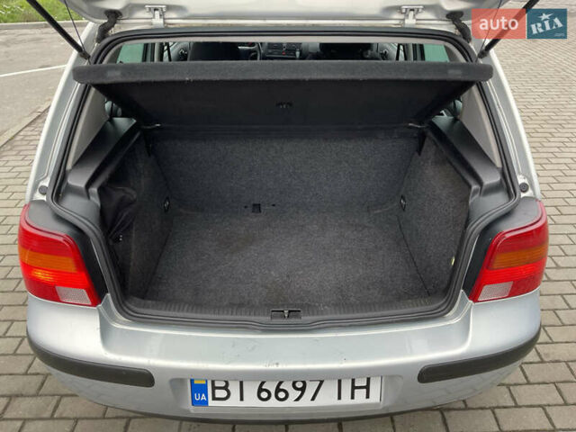 Сірий Фольксваген Гольф, об'ємом двигуна 1.39 л та пробігом 264 тис. км за 3999 $, фото 17 на Automoto.ua