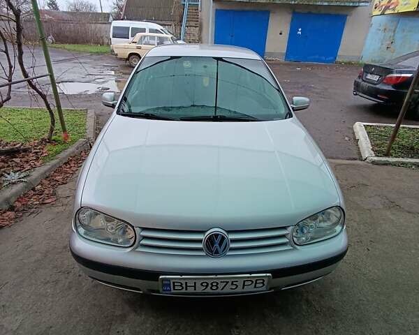 Серый Фольксваген Гольф, объемом двигателя 1.39 л и пробегом 185 тыс. км за 4100 $, фото 1 на Automoto.ua