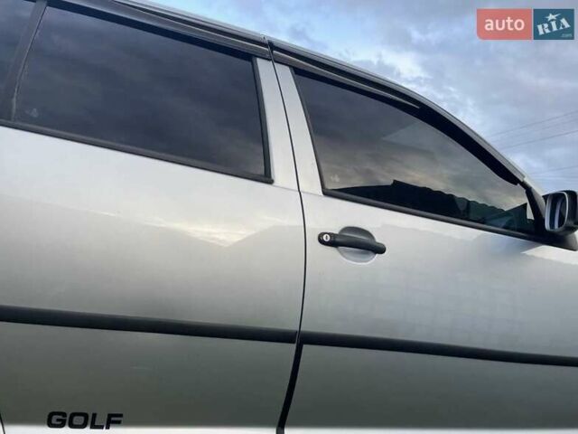 Сірий Фольксваген Гольф, об'ємом двигуна 1.39 л та пробігом 305 тис. км за 3500 $, фото 8 на Automoto.ua