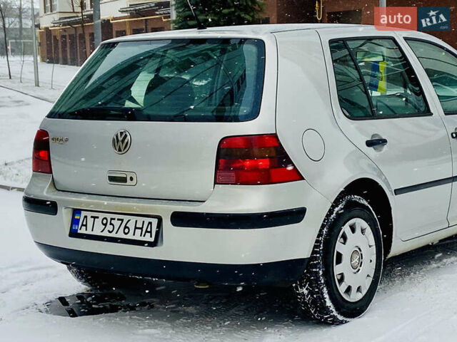 Серый Фольксваген Гольф, объемом двигателя 1.39 л и пробегом 211 тыс. км за 2750 $, фото 14 на Automoto.ua