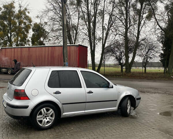 Серый Фольксваген Гольф, объемом двигателя 1.6 л и пробегом 240 тыс. км за 2599 $, фото 10 на Automoto.ua