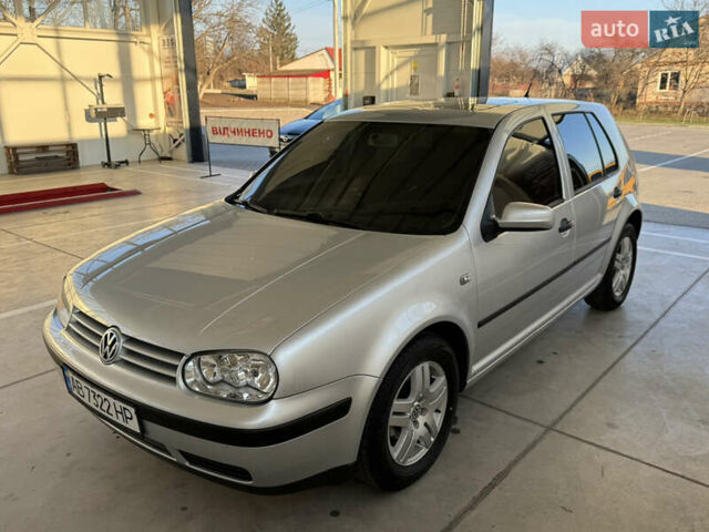 Серый Фольксваген Гольф, объемом двигателя 1.6 л и пробегом 136 тыс. км за 4850 $, фото 4 на Automoto.ua