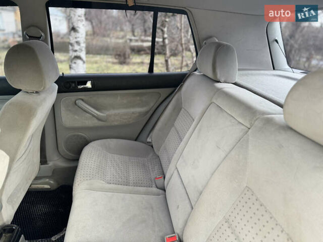 Сірий Фольксваген Гольф, об'ємом двигуна 1.6 л та пробігом 236 тис. км за 3600 $, фото 8 на Automoto.ua