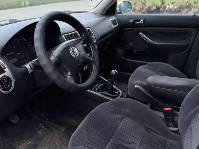 Серый Фольксваген Гольф, объемом двигателя 1.9 л и пробегом 300 тыс. км за 2200 $, фото 9 на Automoto.ua