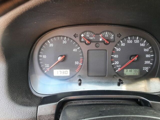 Сірий Фольксваген Гольф, об'ємом двигуна 1.9 л та пробігом 318 тис. км за 1600 $, фото 5 на Automoto.ua